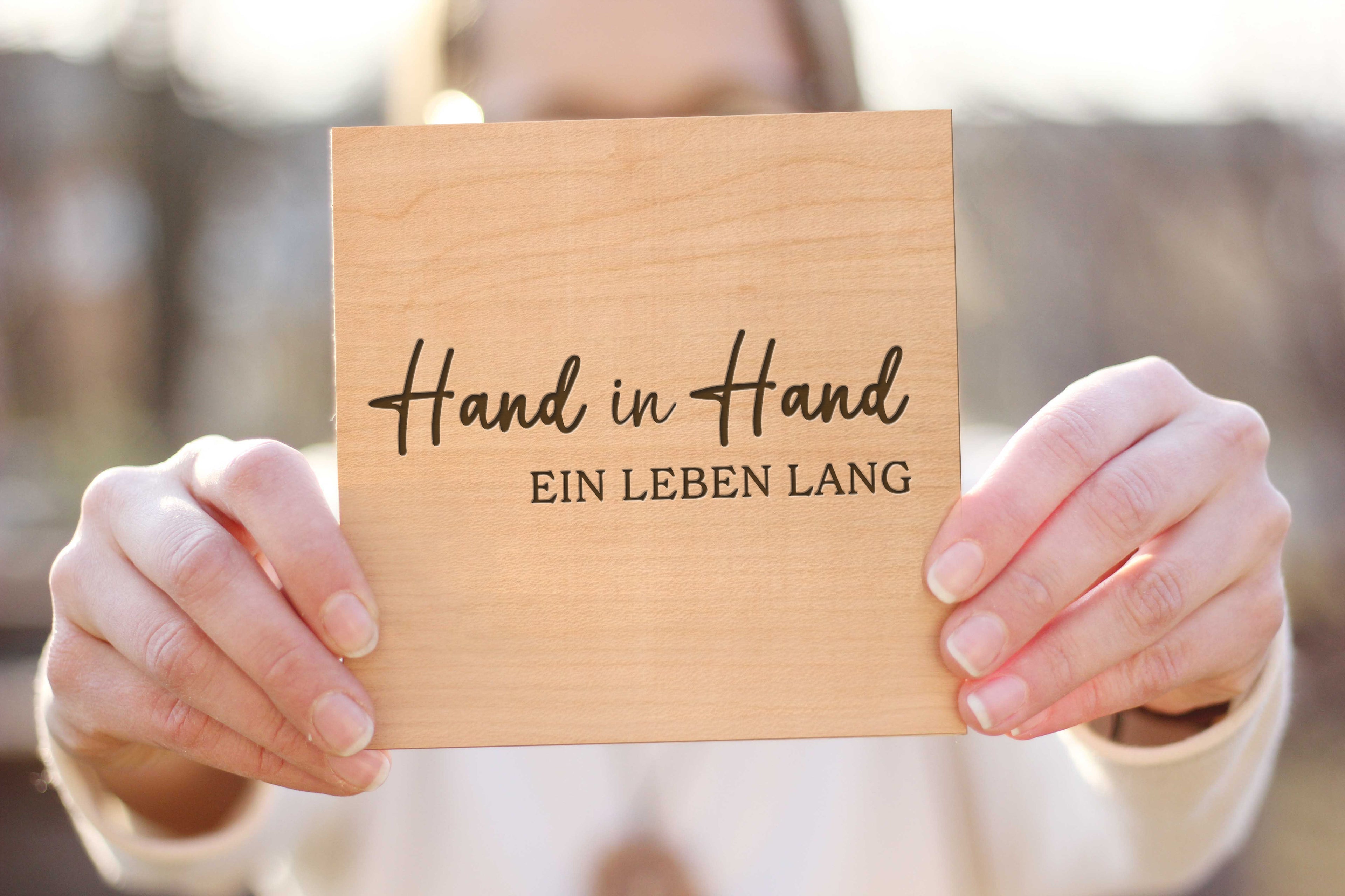 Holzgrusskarte - Hand in Hand