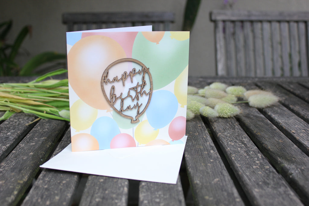 Grußkarte mit Holzsticker - Luftballon
