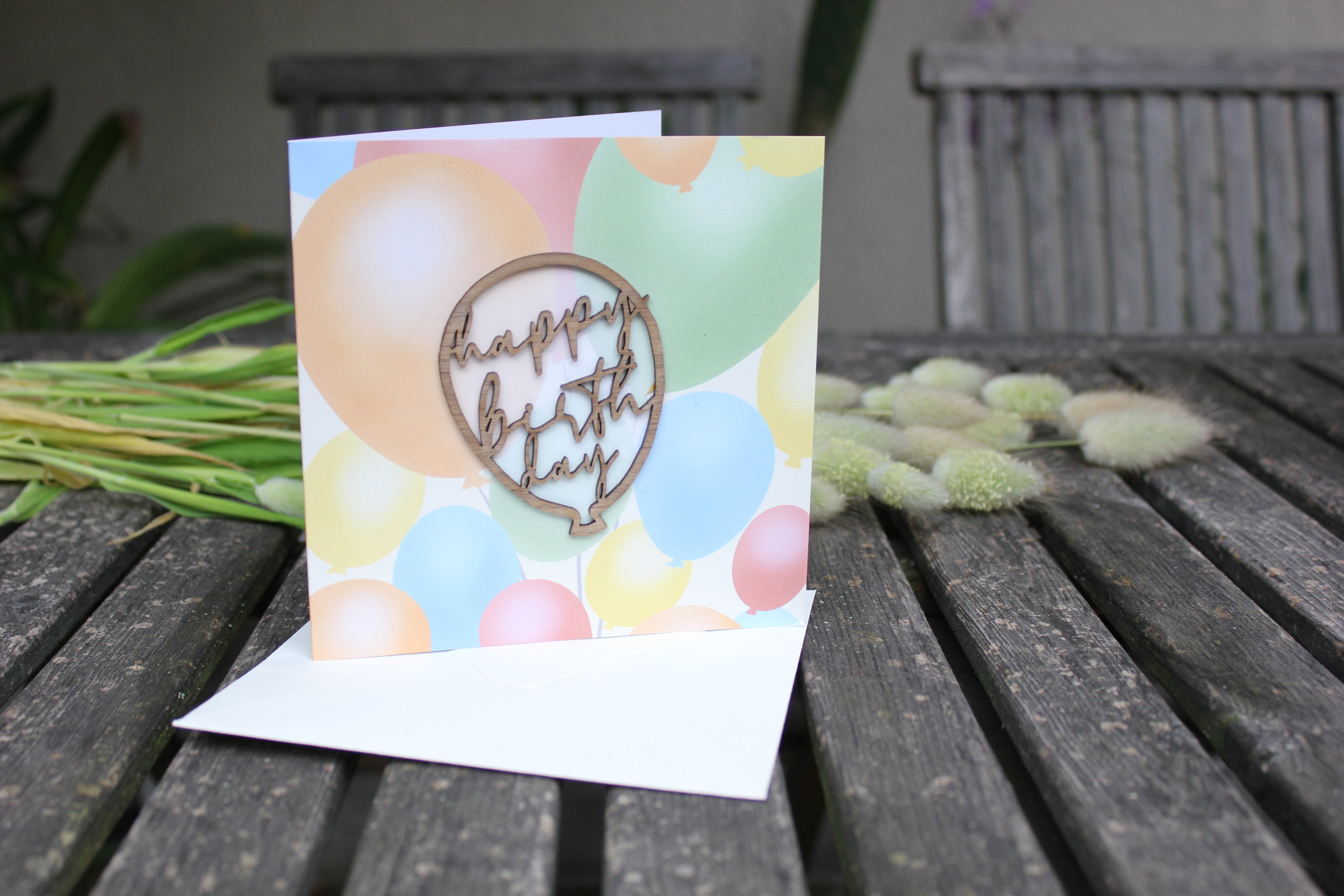Grußkarte mit Holzsticker - Luftballon