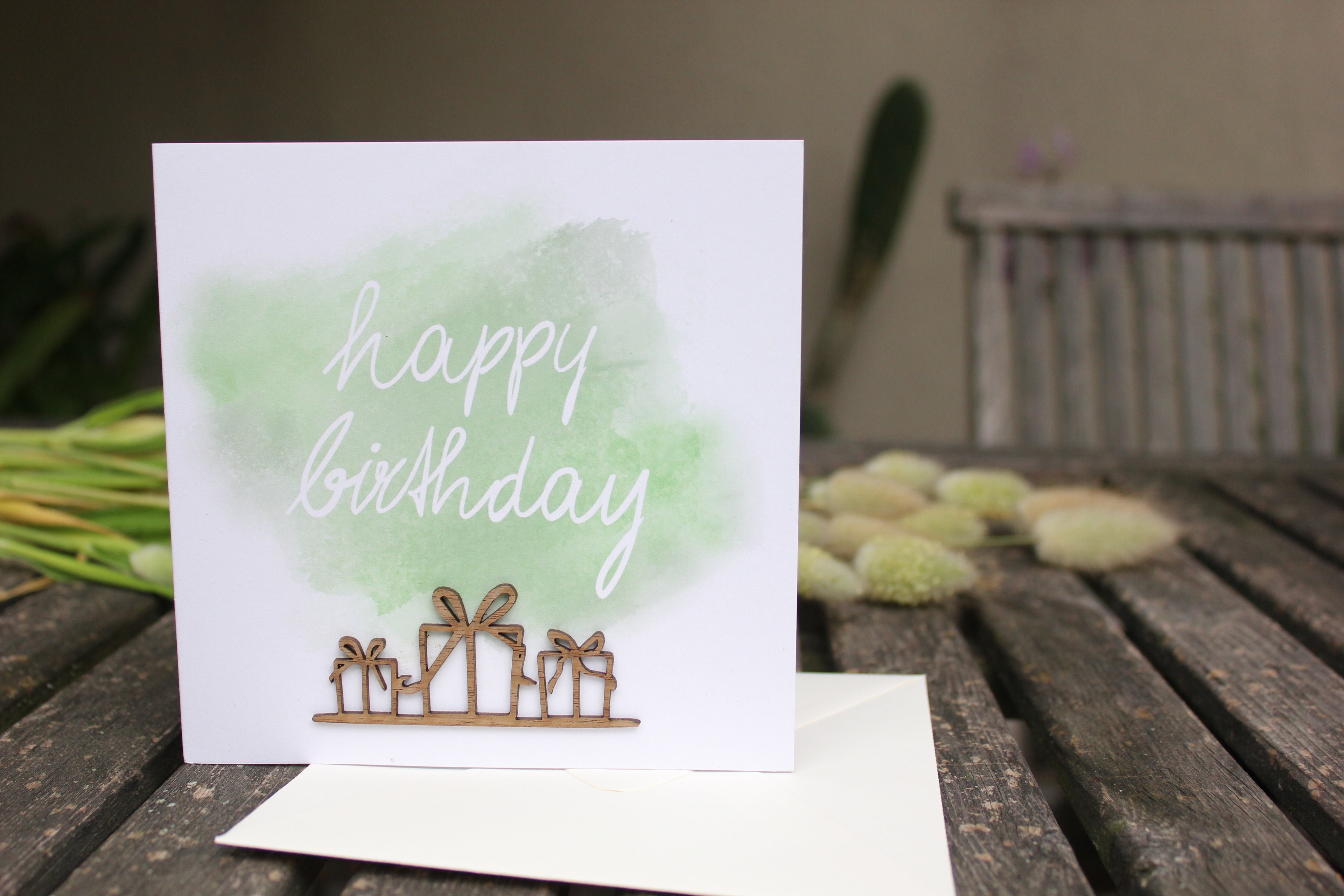 Grußkarte mit Holzsticker - Geschenke