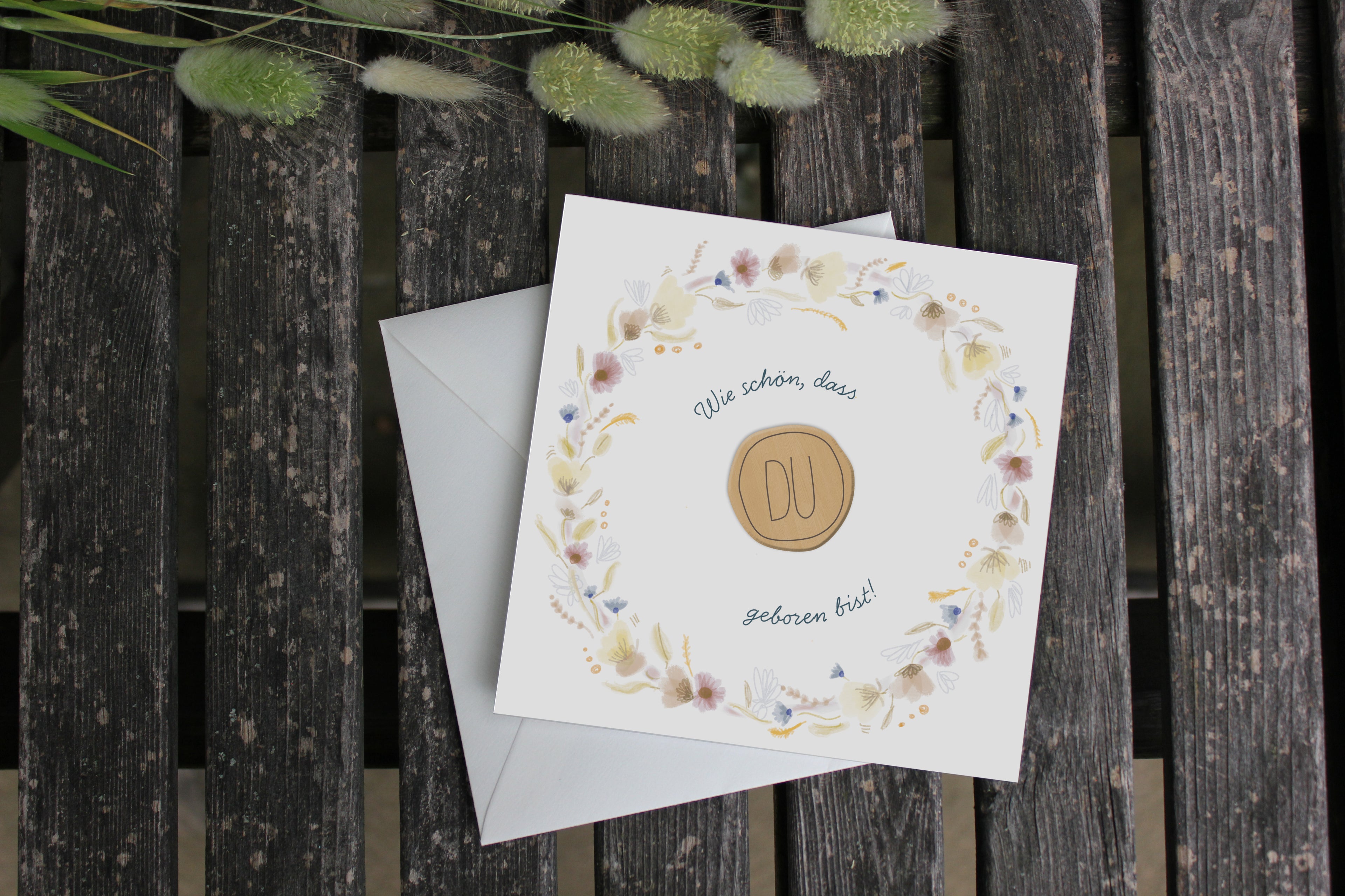 Grußkarte mit Holzsticker - Blumenkranz