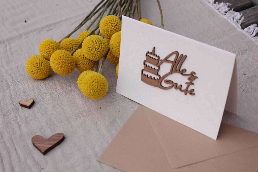 Grußkarte mit Holzsticker - Alles Gute Torte