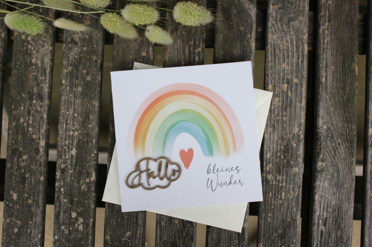 Grußkarte mit Holzsticker - Hallo kleines Wunder