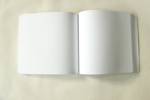 Buch blanko quadratisch